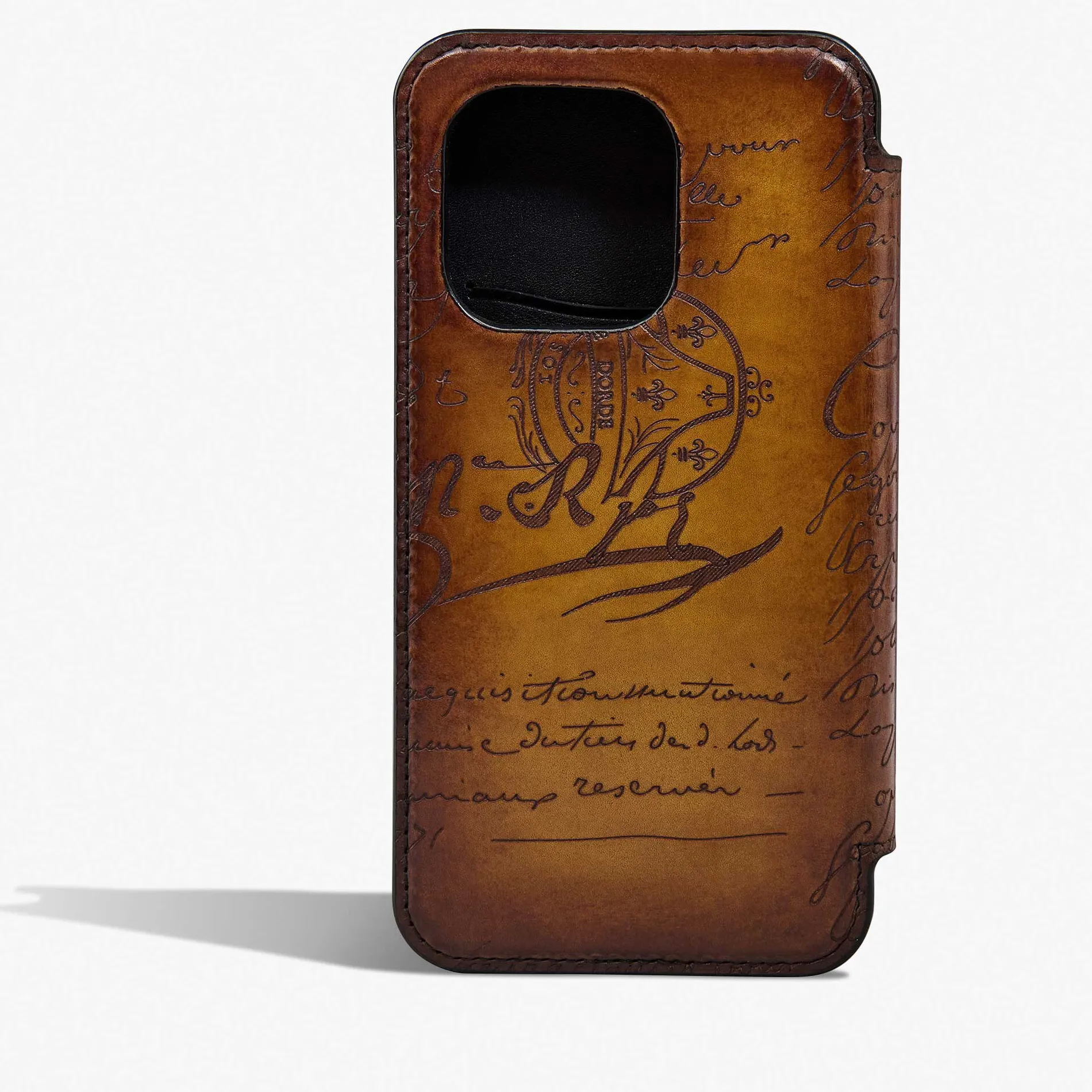 Berluti Étui iPhone 15 Pro Folio En Cuir Scritto | Housses & Étuis | Objets, High-tech & Lifestyle