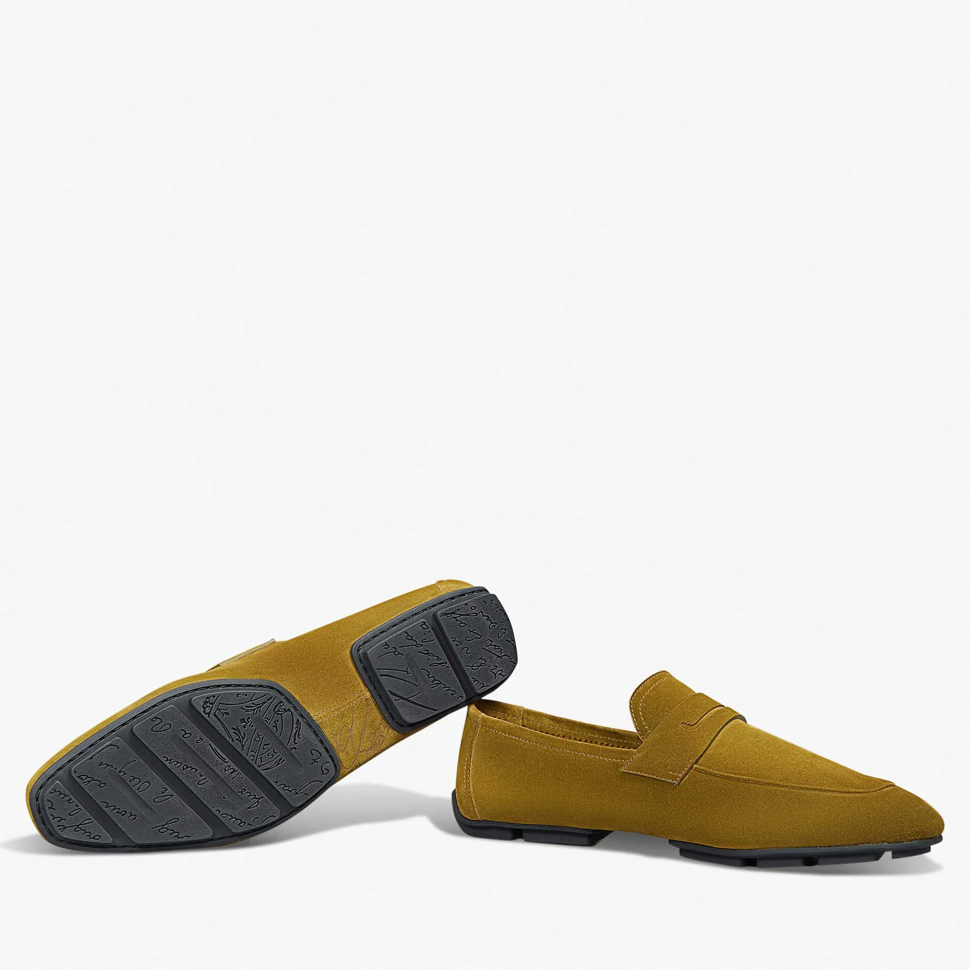 Berluti Mocassin Lorenzo Drive En Cuir De Veau Camoscio Scritto | Mocassins & Boucles