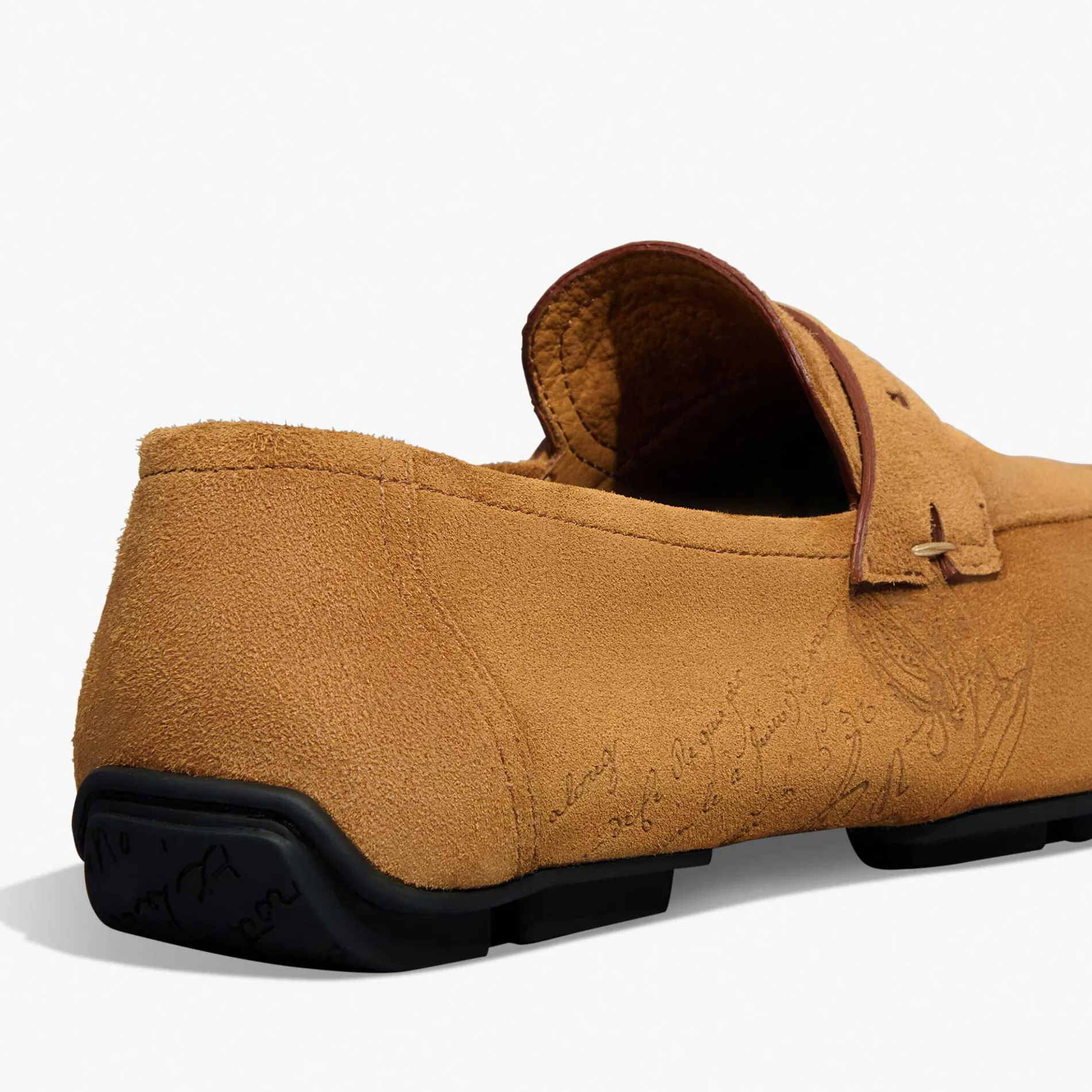 Berluti Mocassin Lorenzo Drive En Cuir De Veau Camoscio Scritto | Mocassins & Boucles