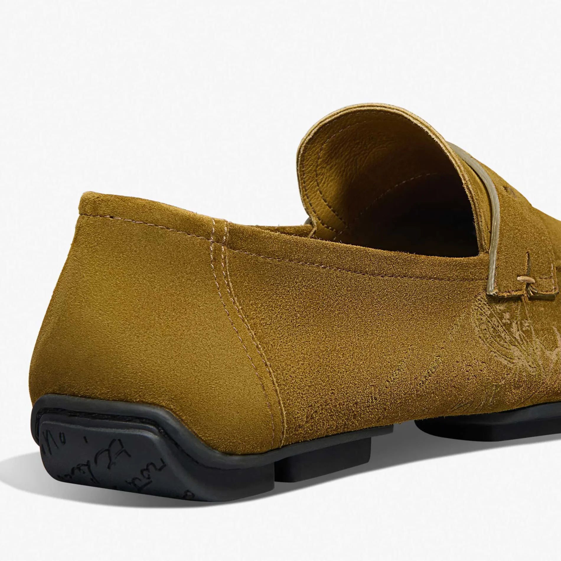 Berluti Mocassin Lorenzo Drive En Cuir De Veau Camoscio Scritto | Mocassins & Boucles