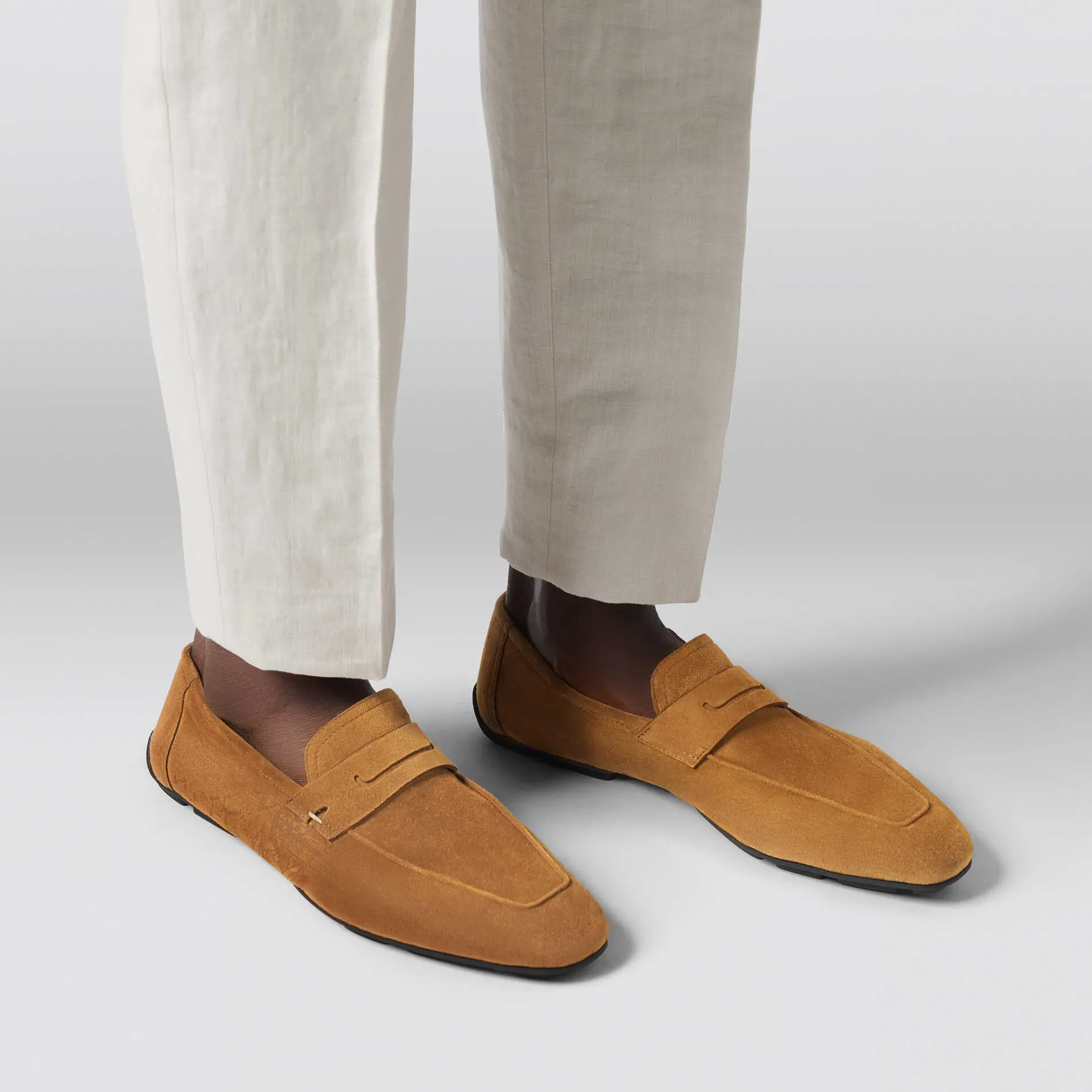 Berluti Mocassin Lorenzo Drive En Cuir De Veau Camoscio Scritto | Mocassins & Boucles