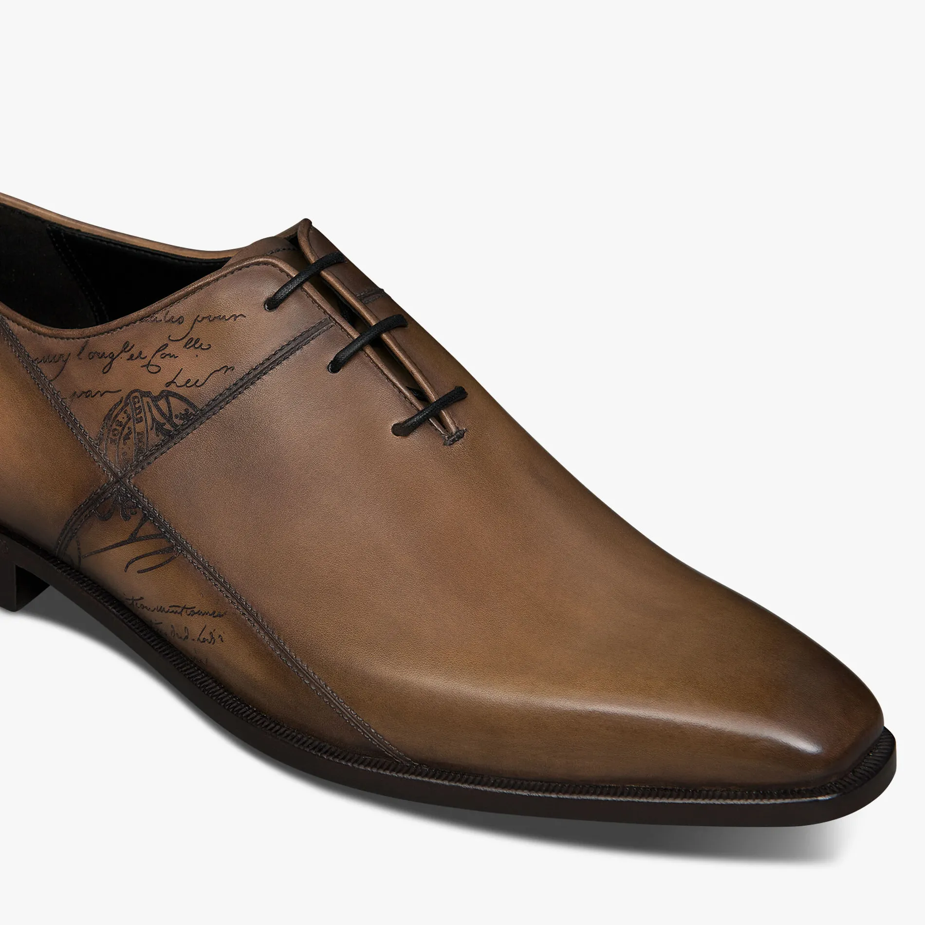 Berluti Richelieu Alessandro D&eacute;mesure En Cuir Camoscio Scritto | Richelieus & Derbies
